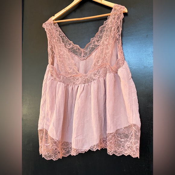 Free People Lacey Essential Crinkle Tunic Tank in Blush Pink / Pale Mauve Size L - Picture 8 of 10